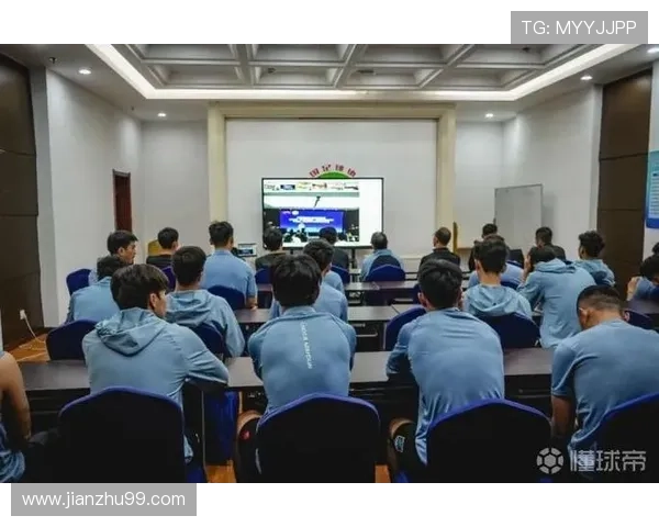 南通支云警示教育讲座强化职业素养